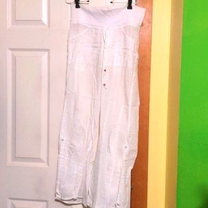 The House, small white linen pants